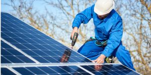 Installation Maintenance Panneaux Solaires Photovoltaïques à Le Tronchet
